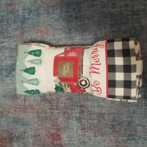 Town and country living kitchen towels